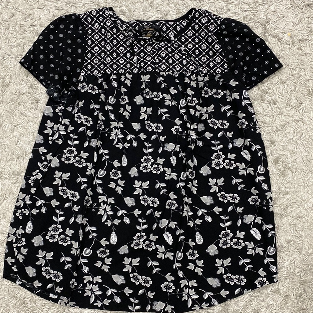 Dahlia Floral Flowy Top